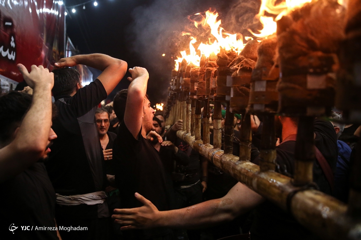 تصاویر: آیین مشعل گردانی عراقی های مقیم تهران و قم