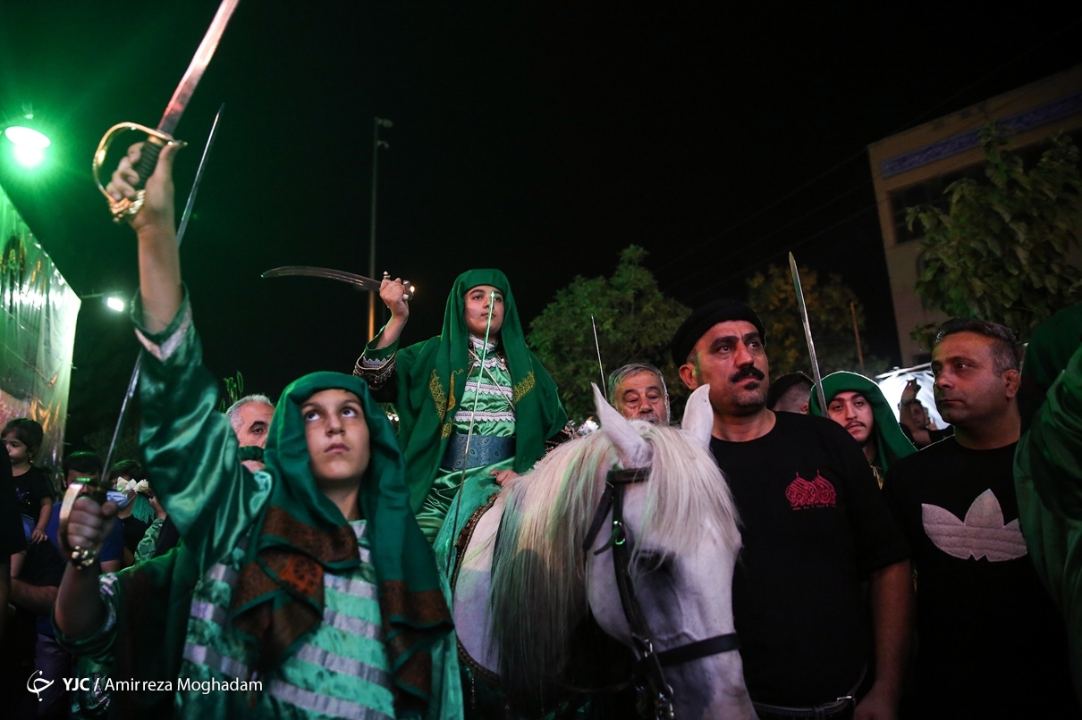 تصاویر: آیین مشعل گردانی عراقی های مقیم تهران و قم