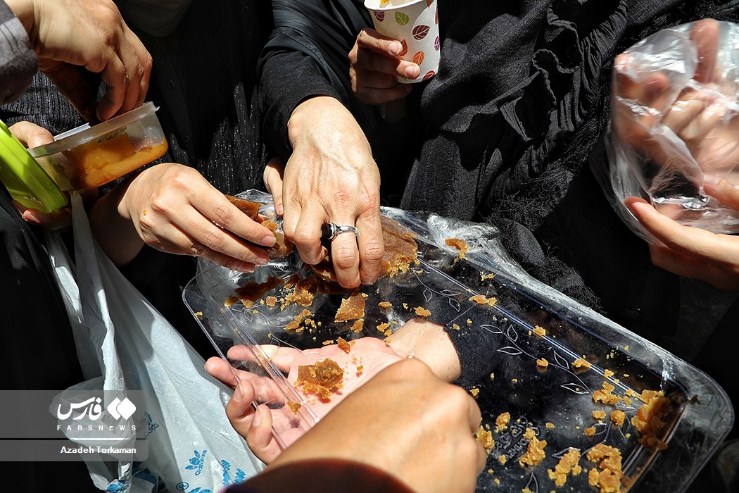 تصاویر: چهارراه گلوبندک؛ حلوایی&zwnj;ترین خیابان ایران