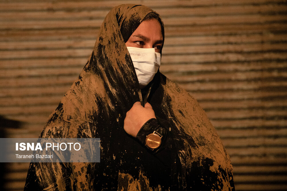 تصاویر: آیین &laquo;گل مالی &raquo;در روز عاشورا_خرم آباد