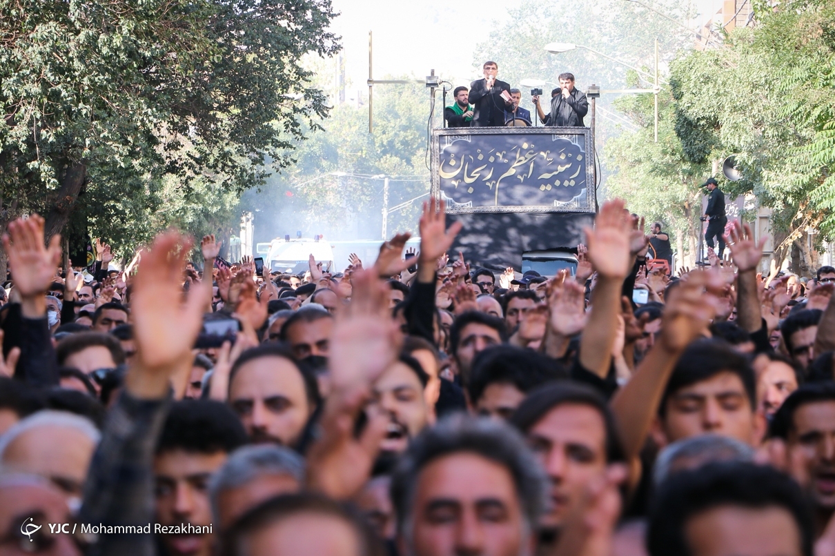 تصاویر: اجتماع عظیم «یوم الزینب» در زنجان