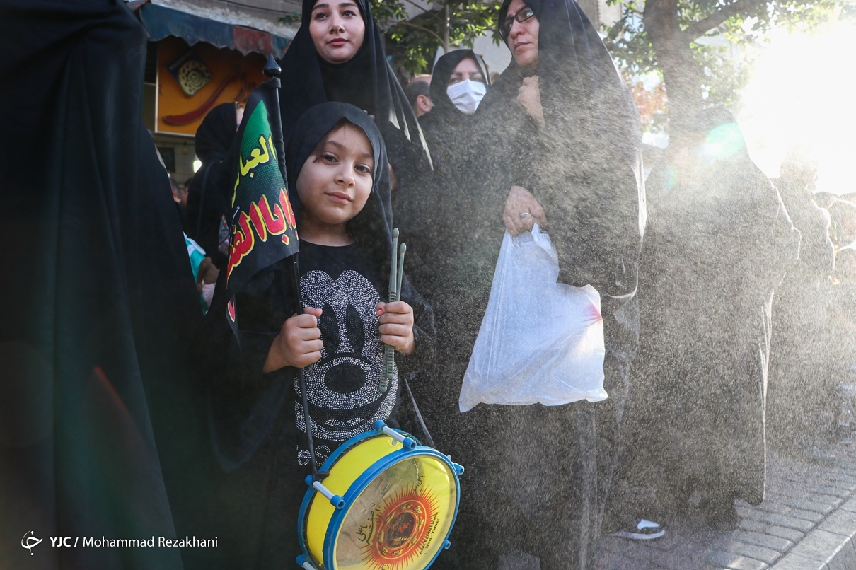 تصاویر: اجتماع عظیم «یوم الزینب» در زنجان