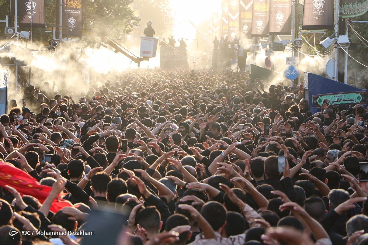 تصاویر: اجتماع عظیم «یوم الزینب» در زنجان