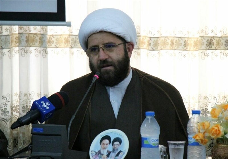توضیح سخنگوی شورای سیاست&zwnj;گذاری ائمه جمعه درباره افتتاح یک قهوه خانه توسط یک امام جمعه: جوانی از مسیر اشتباه خودش برگشته و از امام جمعه خواسته بود در اولین روز کاری مغازه اش حضور یابد