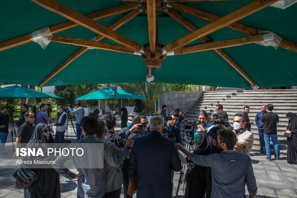 تصاویر: حاشیه جلسه هیات دولت - ۱۹ مرداد