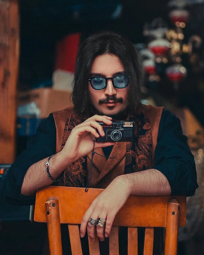 جانی دپ ایرانی: دانشجوی پزشکی بودم / بعد دادگاه جانی بیشتر به چشم آمدم