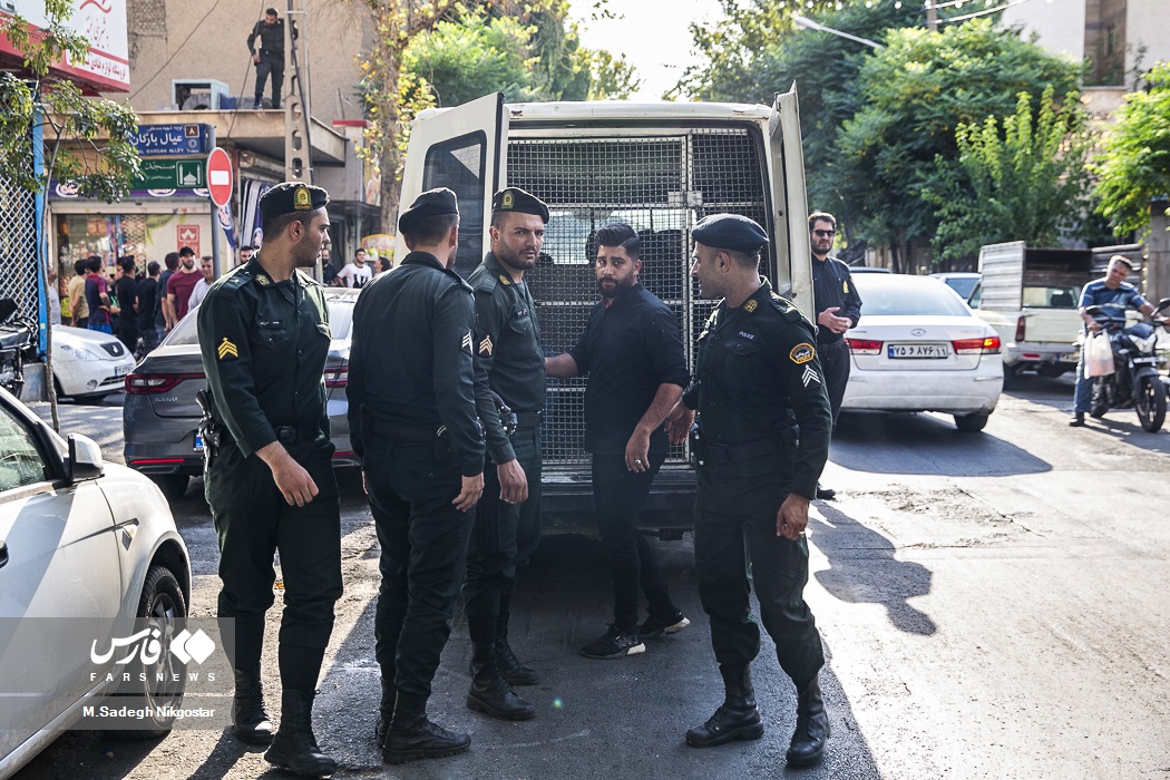 تصاویر: گرداندن اراذل و اوباش خطرناک تهران