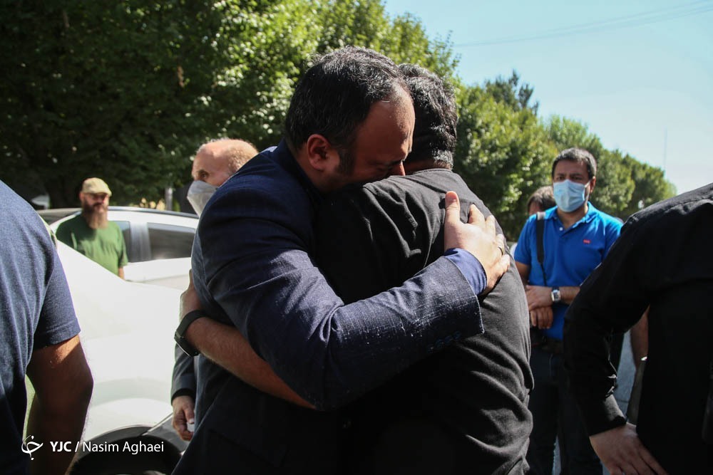 تصاویر: مراسم بدرقه پیکر زنده یاد بابک برزویه در خانه هنرمندان