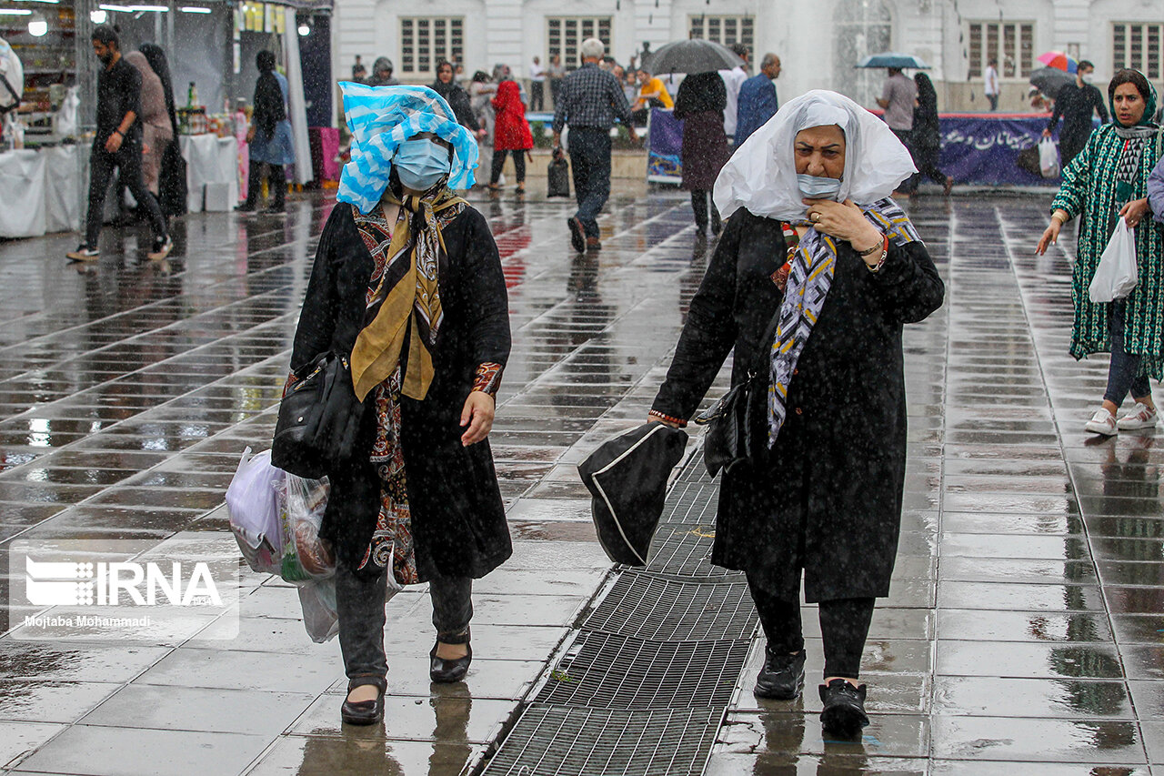 تصاویر: باران تابستانی در رشت