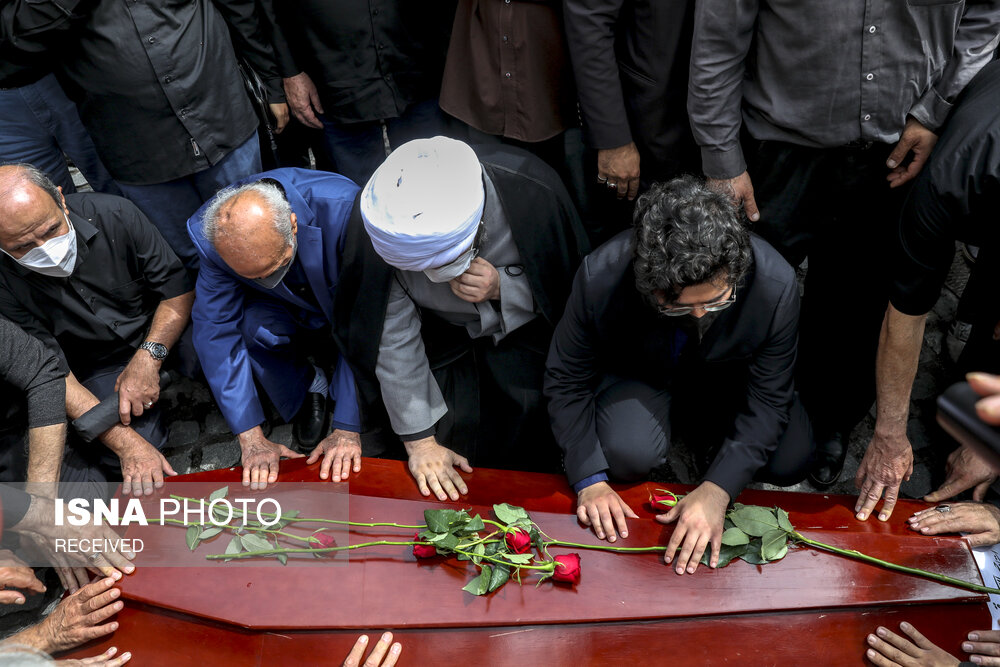 تصاویر: مراسم تشییع پیکر حبیب الله صادقی