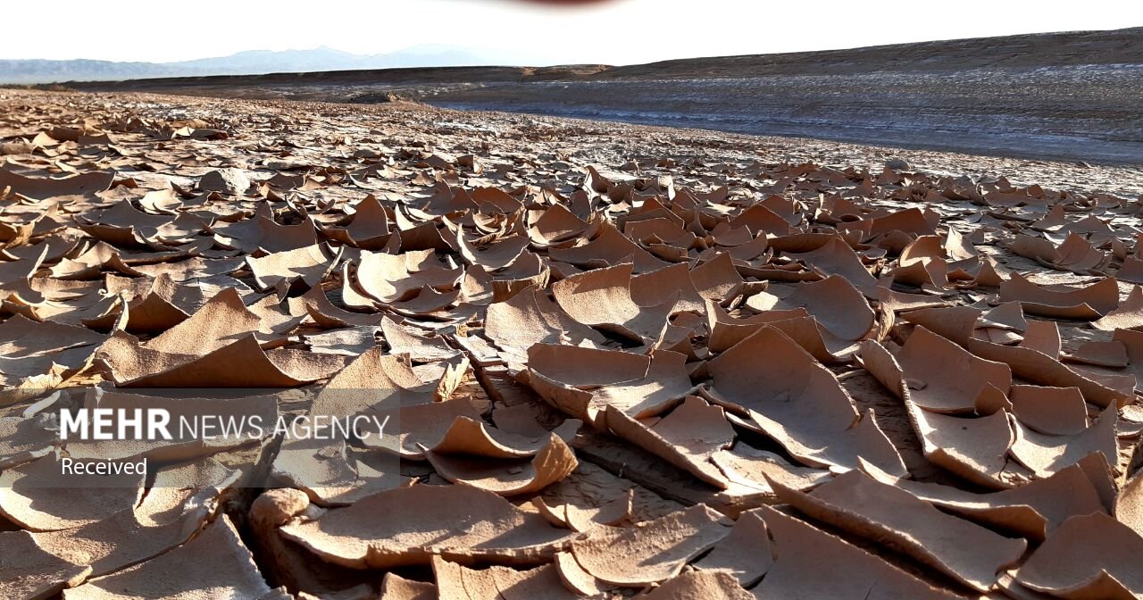 تصاویر: &laquo;چاله شرقی&raquo; پیوند آسمان و زمین در دل کویر