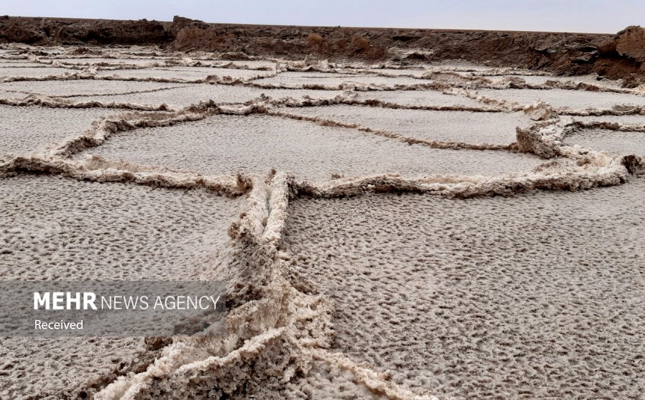 تصاویر: &laquo;چاله شرقی&raquo; پیوند آسمان و زمین در دل کویر