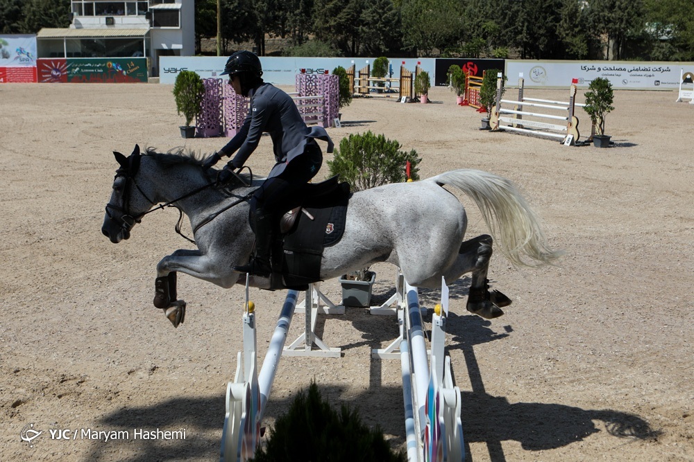 تصاویر: مسابقات پرش با اسب قهرمانی استان تهران