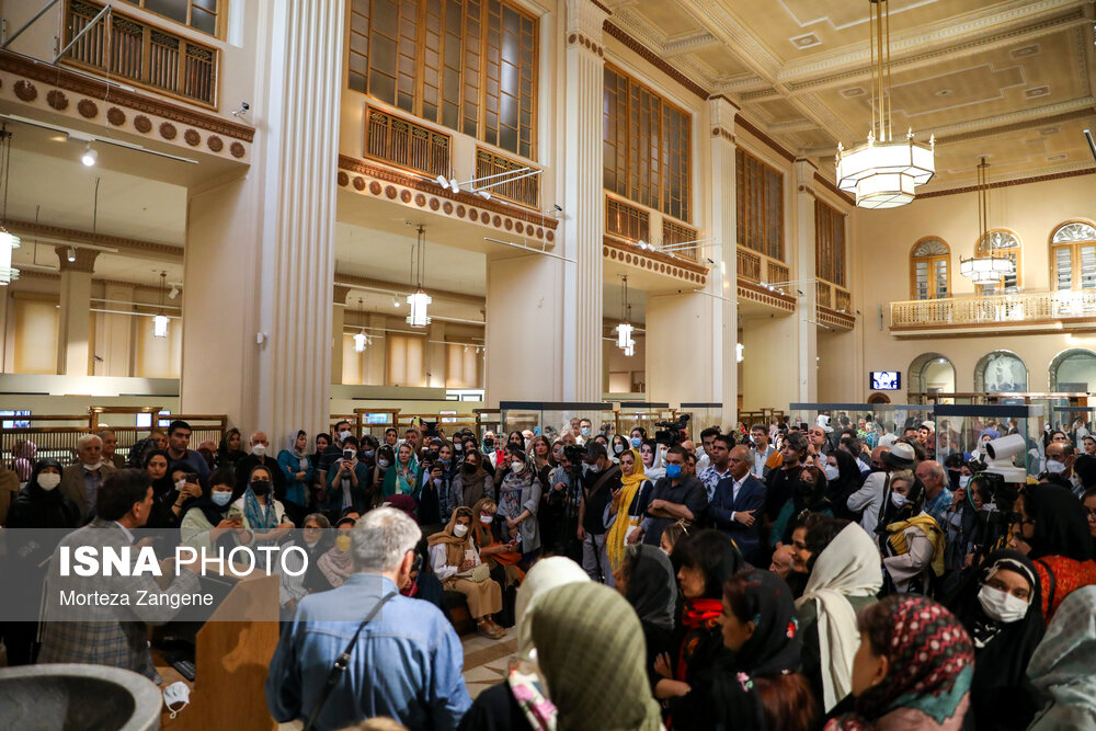 تصاویر: رونمایی از تابلوی ناتمام 