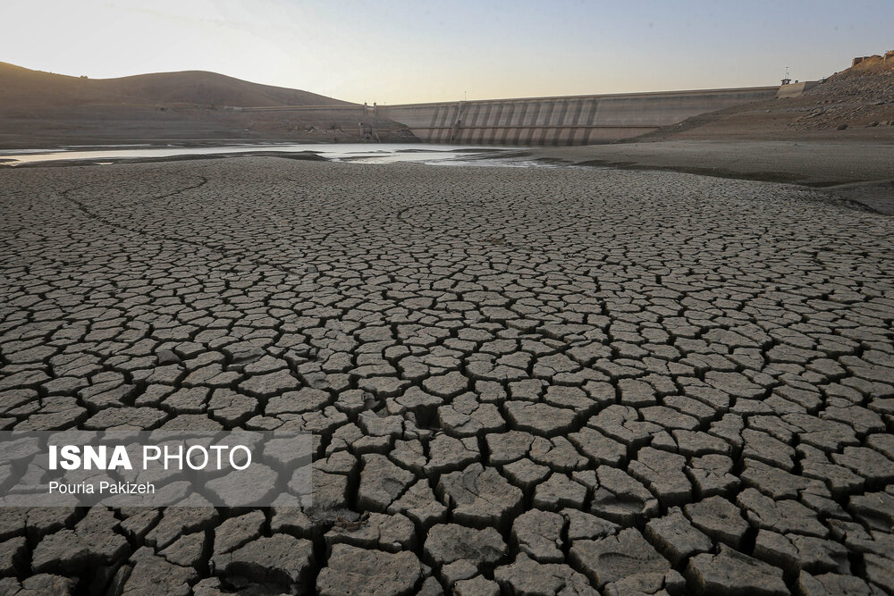 تصاویر: سدی بر روی خشکی