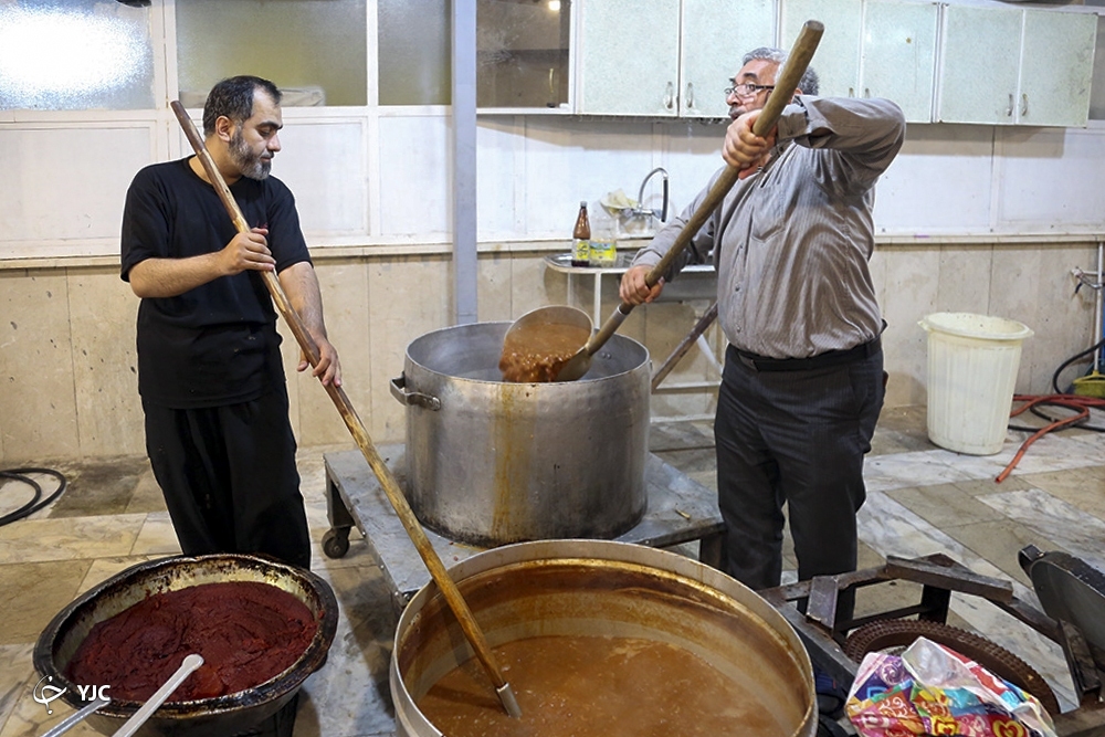 تصاویر: میزبانی از زائران اربعین در قرارگاه مردمی اربعین قم
