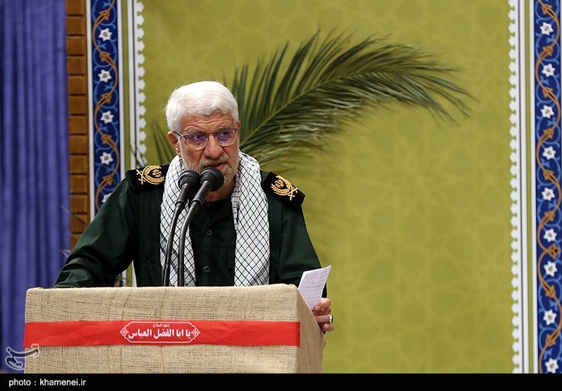 تصاویر: دیدار پیشکسوتان دفاع مقدس و خانواده&zwnj;های شهدا با مقام معظم رهبری