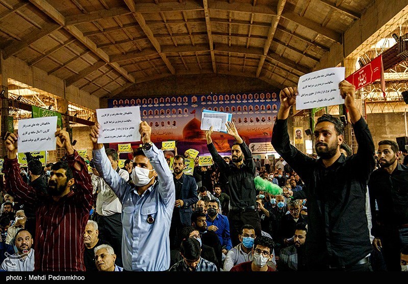 تصاویر: حواشی حضور وزیر نفت در نماز جمعه خوزستان