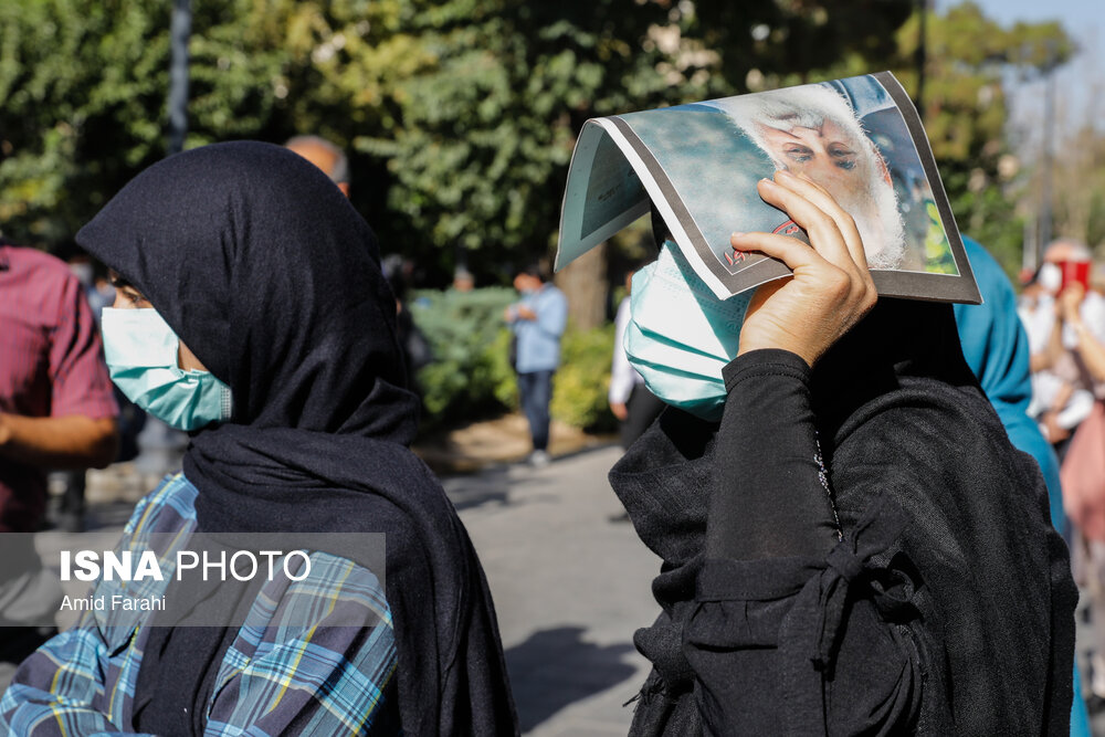 تصاویر: مراسم تشییع پیکر هوشنگ ابتهاج