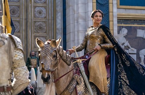 لباس‌های عجیب هواداران سریال یک میلیارد دلاری ارباب حلقه‌ها / آیا گران‌ترین سریال تاریخ تلویزیون انتظارات را برآورده خواهد کرد؟