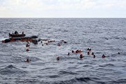 ویدیو / لحظه تلخ غرق شدن قایق پناهجویان وسط اقیانوس