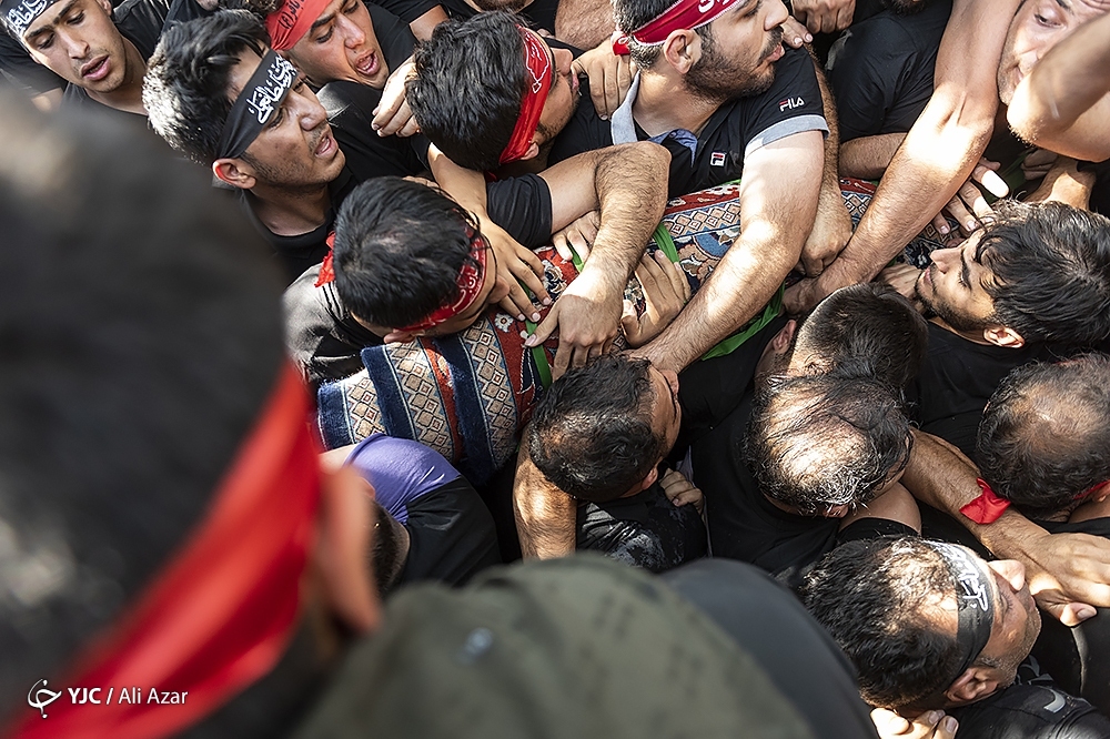 تصاویر: برگزاری مراسم سنتی قالی شویان در اردهال کاشان