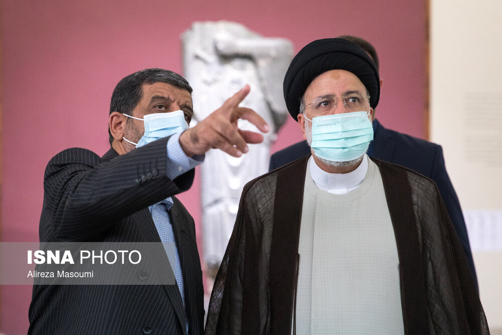 تصاویر: بازدید رئیس جمهور از موزه ملی ایران