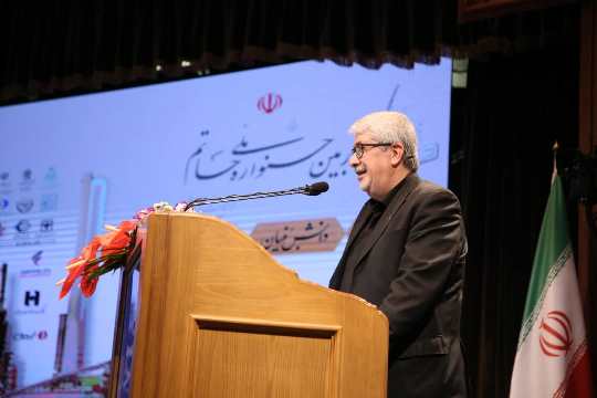 چهارمین جشنواره ملی حاتم با حضور اندیشمندان اقتصادی و مسئولین دولتی برگزار شد. چهارمین جشنواره ملی حاتم با حضور اندیشمندان اقتصادی و مسئولین دولتی برگزار شد.