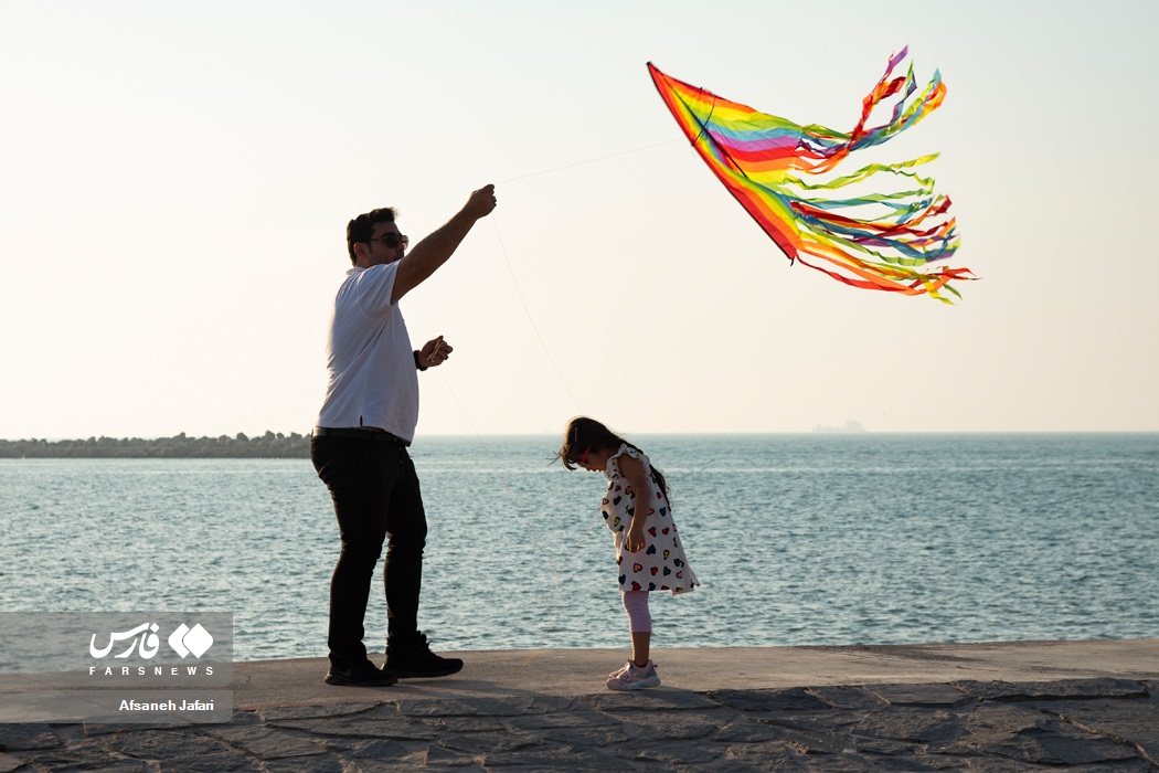 تصاویر: ساحل بادبادک‌ها در بوشهر