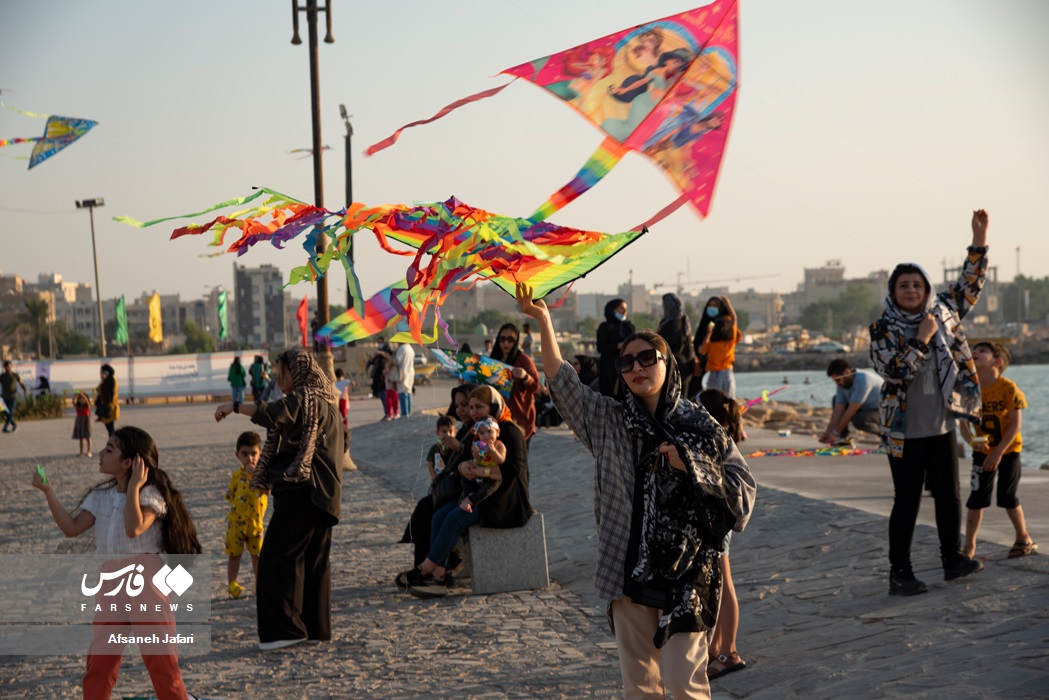 تصاویر: ساحل بادبادک‌ها در بوشهر