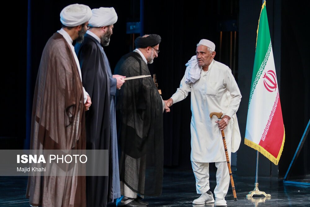 تصاویر: مراسم پایانی کنگره شعر وحدت