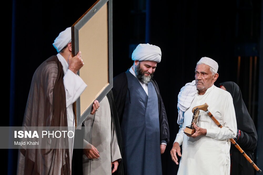 تصاویر: مراسم پایانی کنگره شعر وحدت