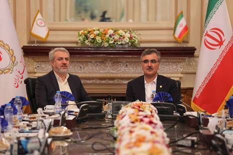 وزیر صمت:زنجیره تامین مالی بانک ملی ایران می تواند همه بخش های تولیدی کشور را پوشش دهد