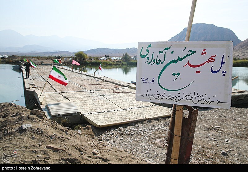 تصاویر: عبور یگان های زرهی سپاه از روی روخانه ارس