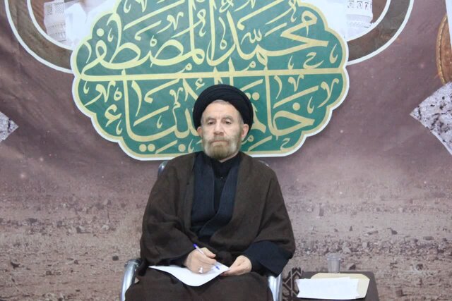 1335430 674 - امام جمعه خرم آباد: ایران اسلامی در هیچ مقطعی به&zwnj;اندازه اکنون مورد توجه جهانیان نبوده؛ این توجه به روحانیت برمی&zwnj;گردد / جامعه بشریت بیش از هرزمان دیگری به آموزه&zwnj;های دینی نیازمند است