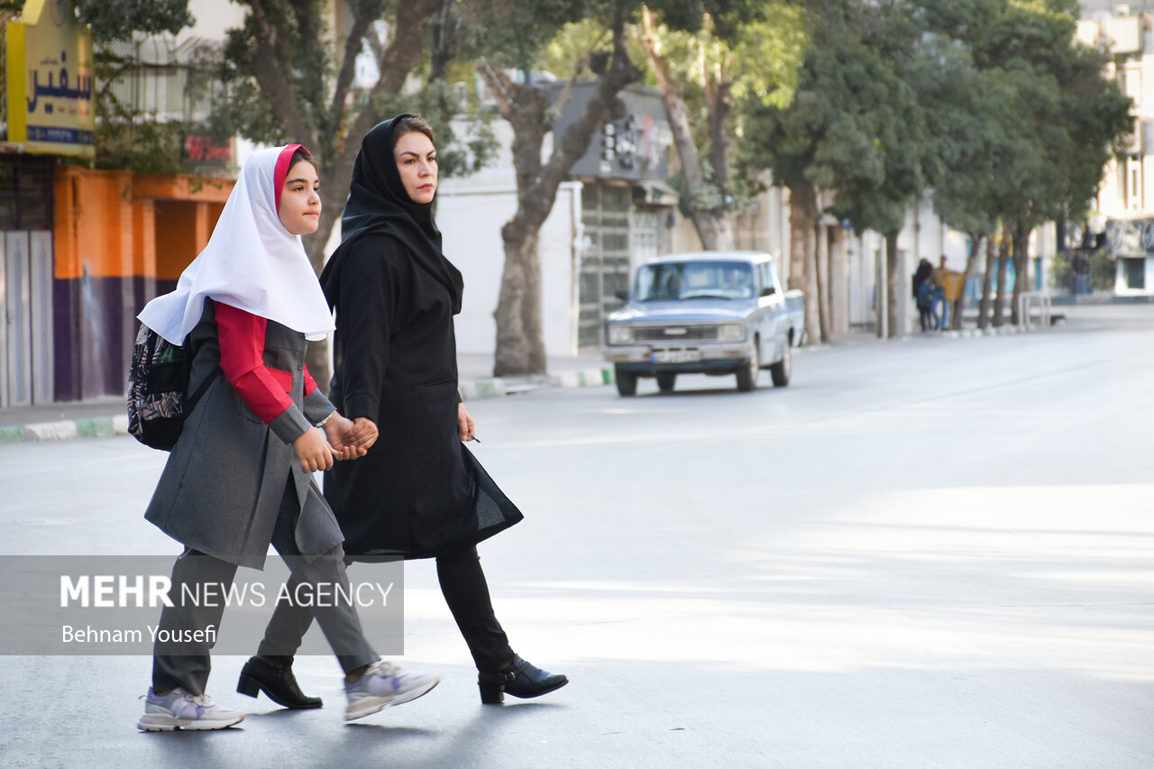 تصاویر: پیاده&zwnj;روی از خانه تا مدرسه