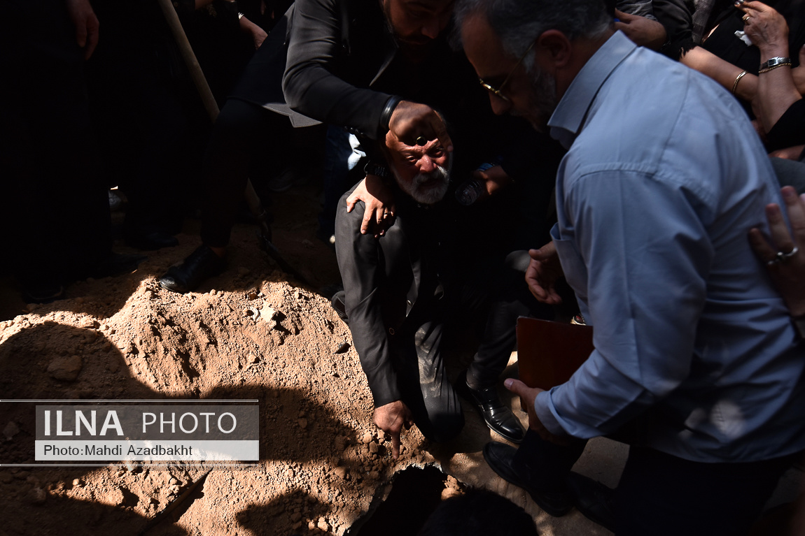 تصاویر: مراسم تشییع پیکر امین تارخ