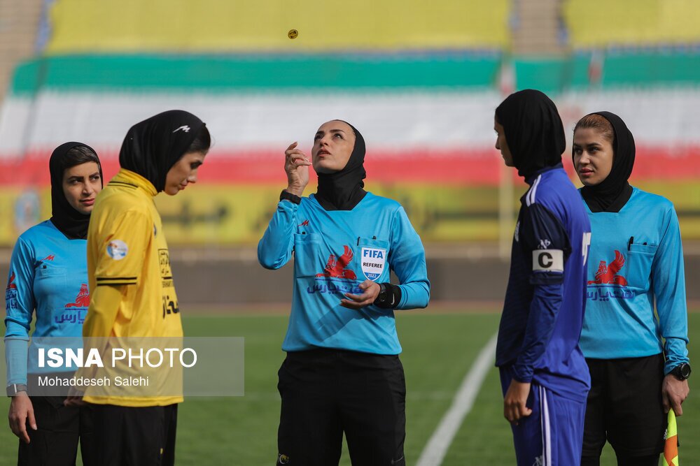 تصاویر: هفته سوم لیگ برتر فوتبال بانوان، سپاهان - زارع باتری سنندج