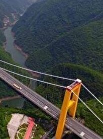 ویدیو / مقاومت باورنکردنی پل بدون ستون در چین با حضور کامیونی به وزن ۴۰ تن