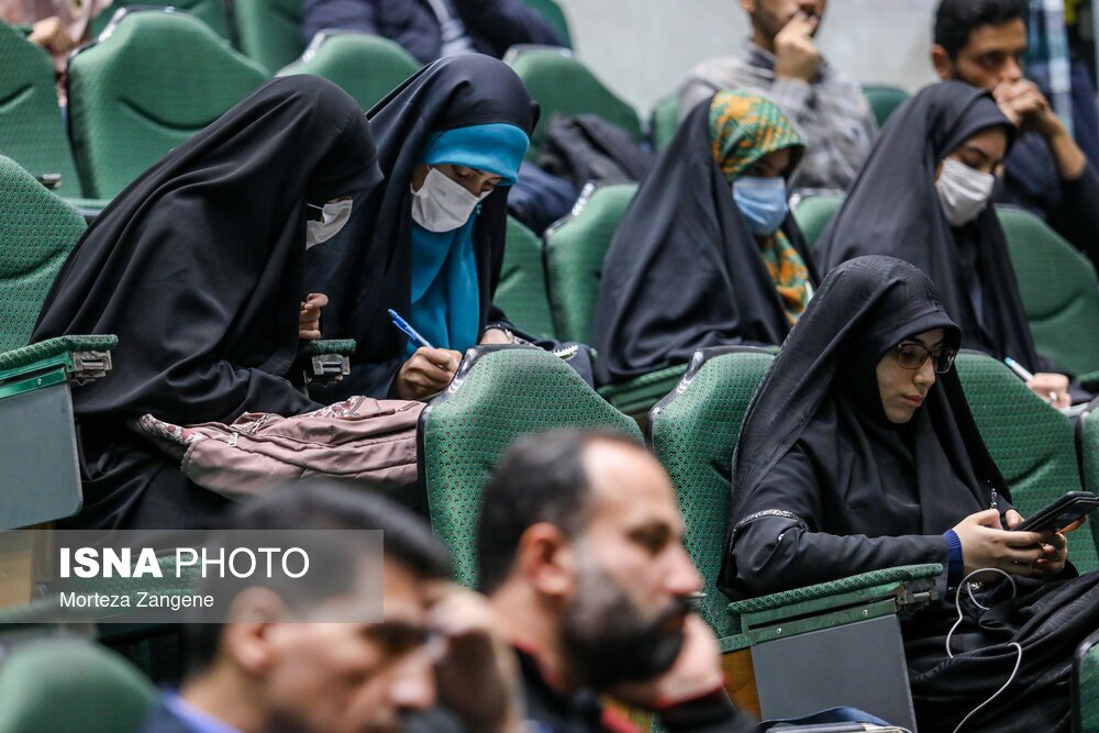 تصاویر: تریبون آزاد دانشجویی - دانشگاه امیرکبیر