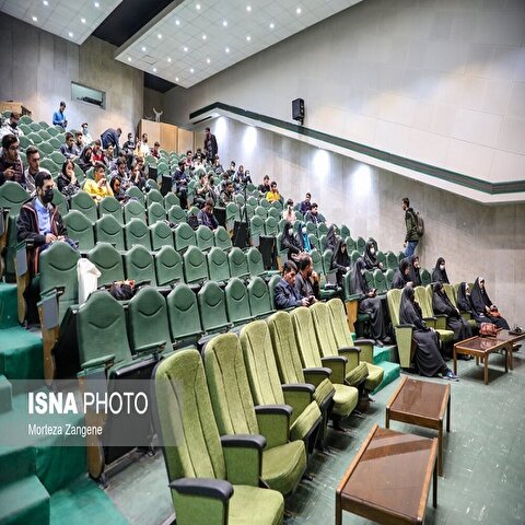 تصاویر: تریبون آزاد دانشجویی - دانشگاه امیرکبیر