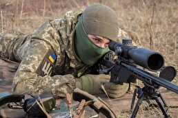 ویدیو / دقت تک‌تیرانداز اوکراینی در هدف قرار دادن آینه سرباز روسی