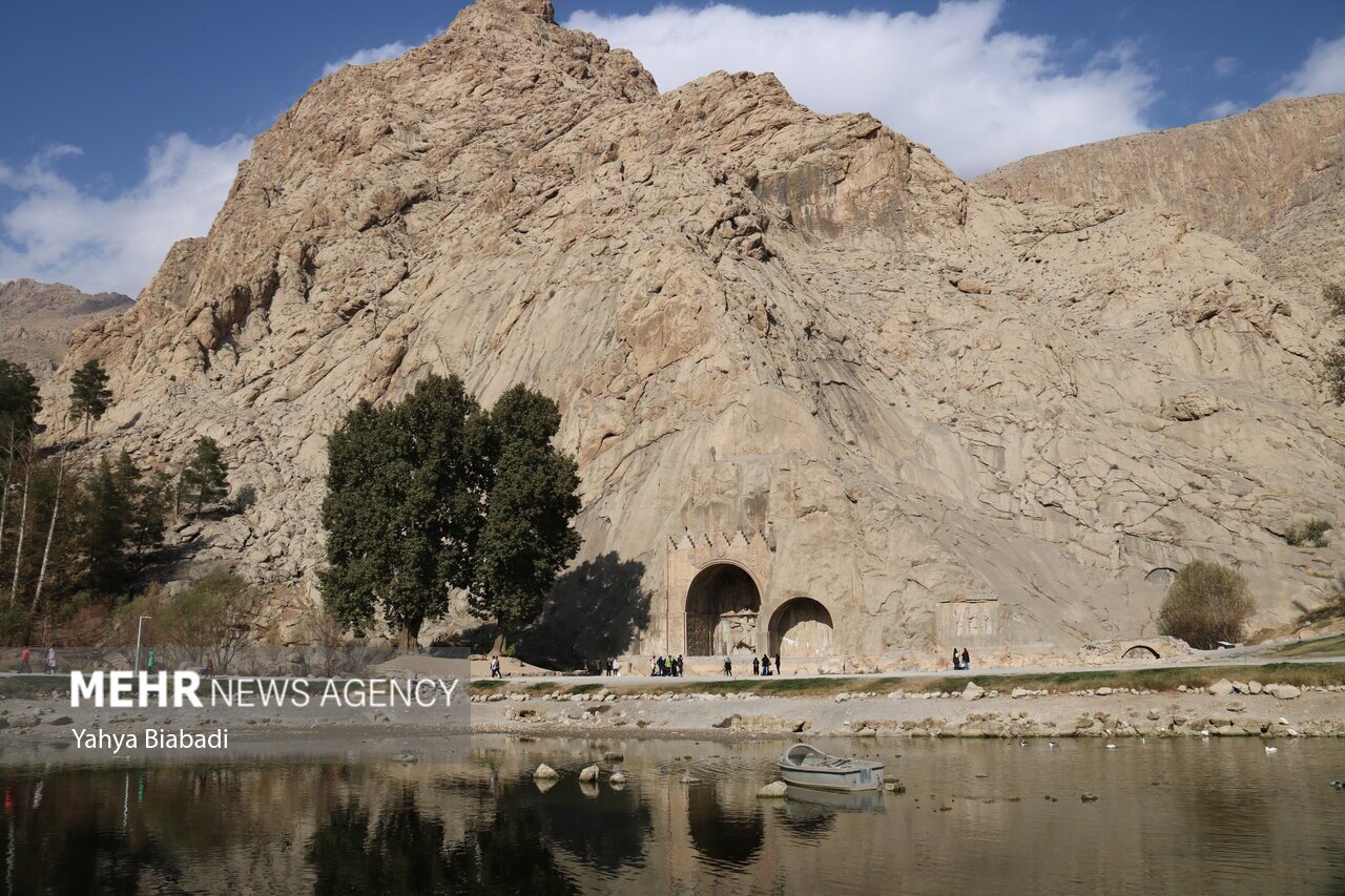 تصاویر: شوک خشک شدن دریاچه تاریخی طاق بستان