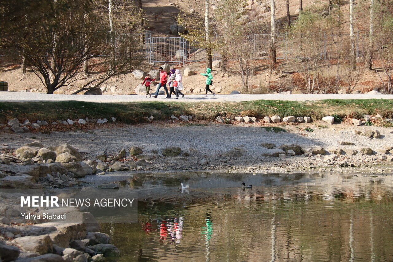 تصاویر: شوک خشک شدن دریاچه تاریخی طاق بستان