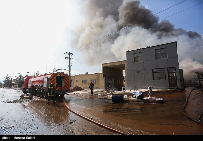 تصاویر: آتش‌سوزی در شهرک صنعتی مبارکه اصفهان