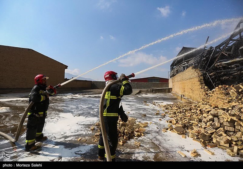 تصاویر: آتش‌سوزی در شهرک صنعتی مبارکه اصفهان