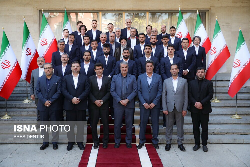 تصاویر: دیدار تیم ملی فوتبال ایران با رییس جمهور