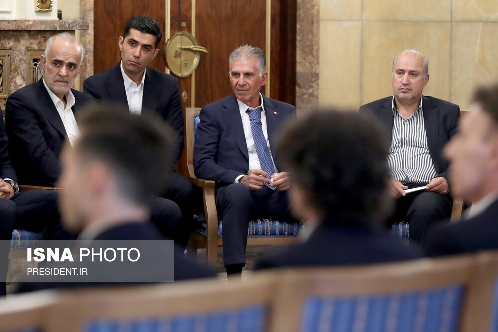 تصاویر: دیدار تیم ملی فوتبال ایران با رییس جمهور