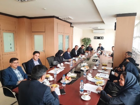 نشست مدیریت بیمه های مسئولیت بیمه پاسارگاد با روسای شعب و نمایندگان عمومی منتخب منطقه ۲