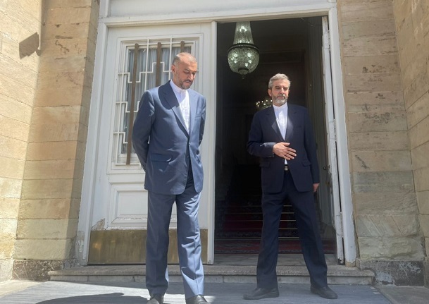 امریکا از طریق سوییس مکاتباتی انجام داده؛ ایران هم پاسخ داده / منتظر نتیجه تبادل نامه‌ها هستیم